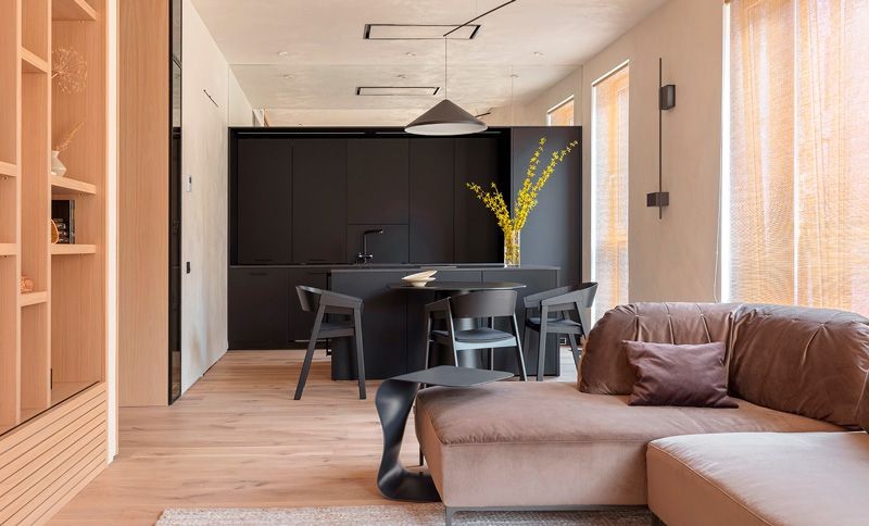 Bucatarie deschisa „totul in negru”