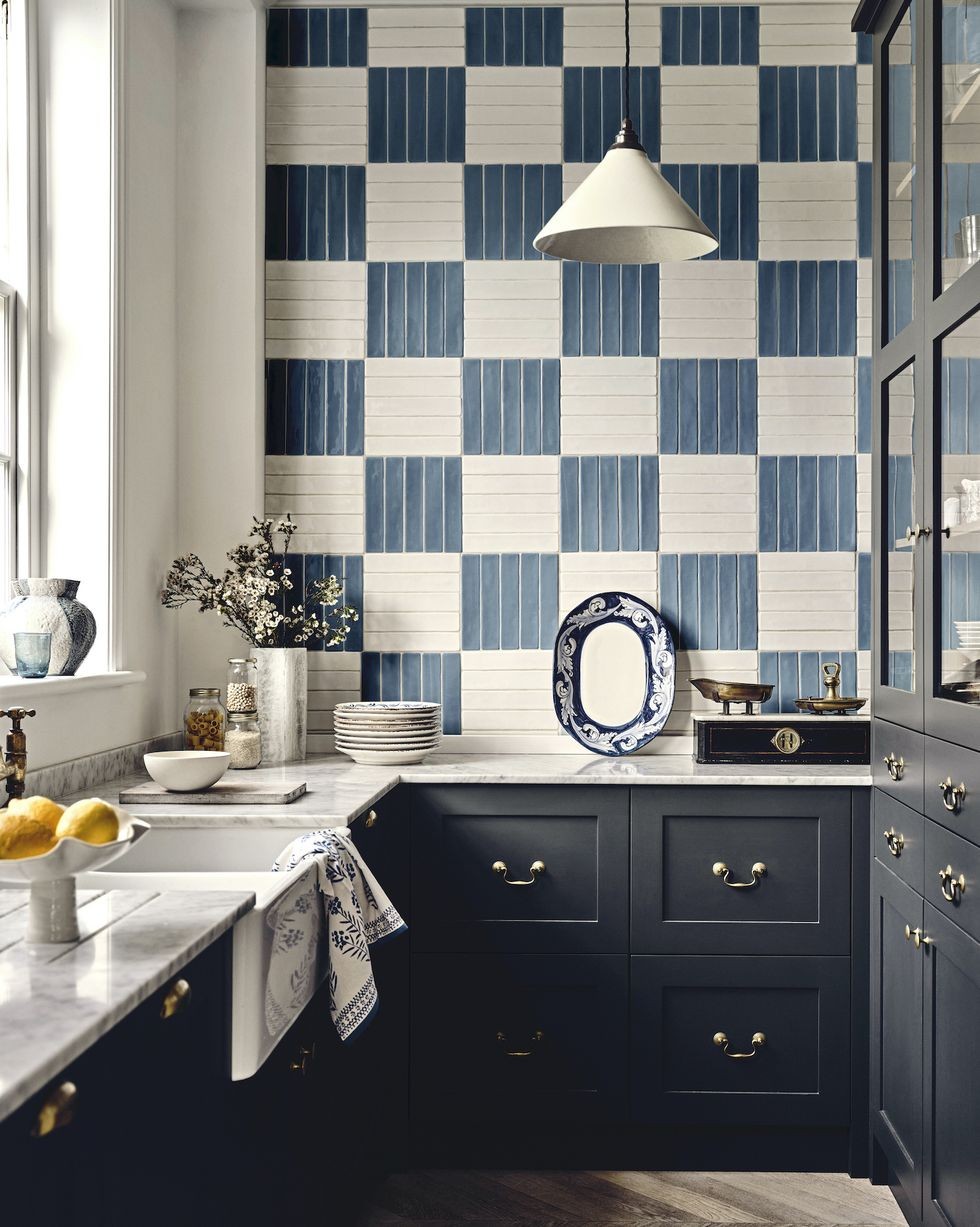 cum se foloseste faianta bucatarie caracteristica peretelui